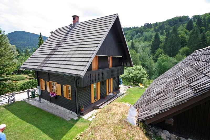 Lake Bohinj - Quiet 2 houses by the river.jpg