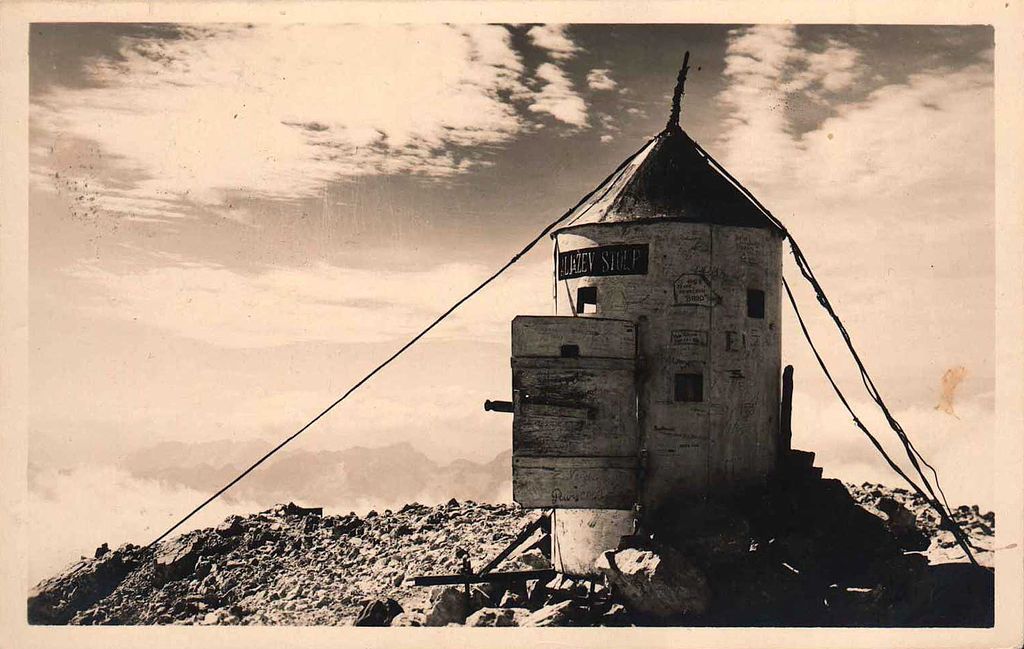 Razglednica_Aljaževega_stolpa_1934.jpg