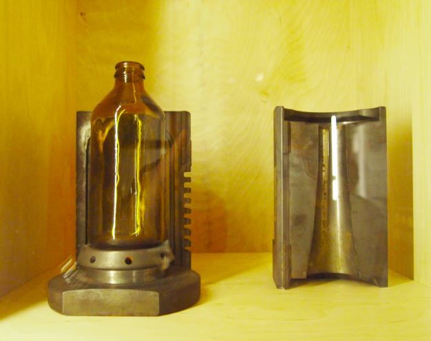 bottle mould.JPG