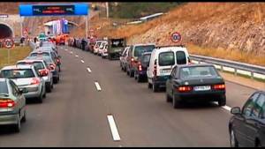 How to Make Space for Emergency Vehicles on a Slovenian Highway