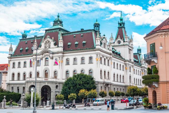 The Ljubljana University Building, in Kongresni trg