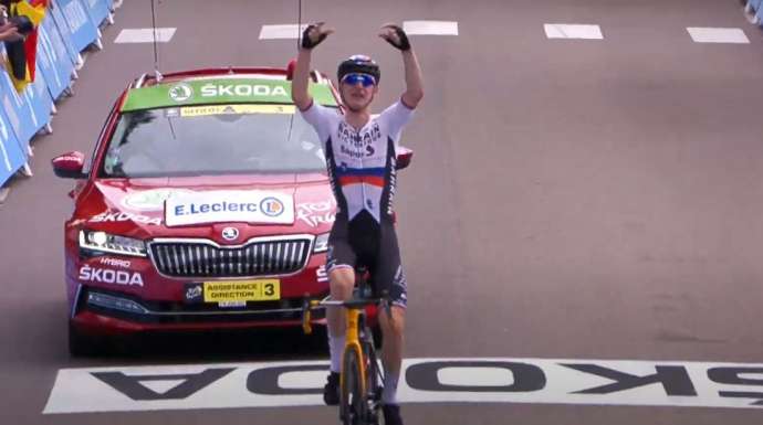 Tour de France: Mohorič Wins 7th Stage (Video)