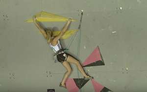 Garnbret on the wall