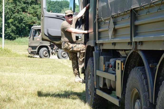 Slovenian Armed Forces Increase Border Presence to Deter Migrants