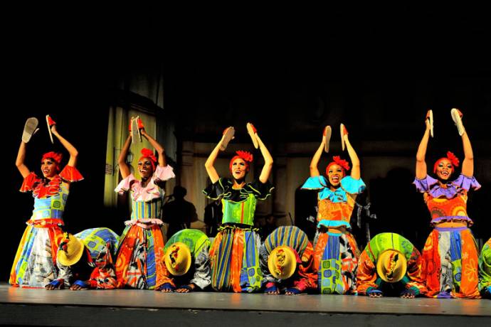 Compañía Folklórica Camagua