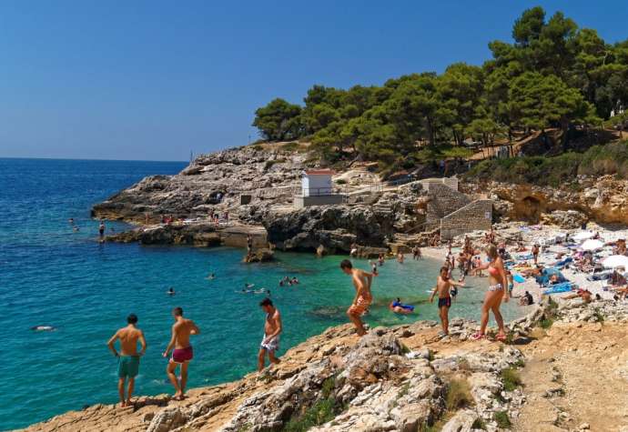 Time to come home - Bay Verudela Beach, Pula