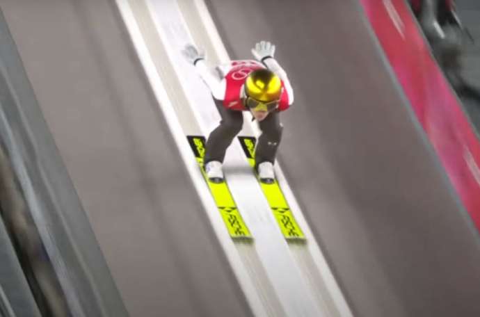 Olympic Ski Jumping: Urša Bogataj Wins Gold, Nika Križnar Bronze (Video)